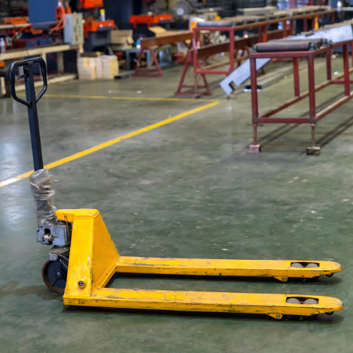 hydraulic pallet truck dealers in Kolhapur